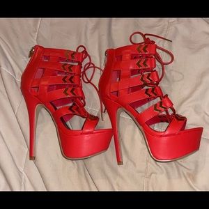 TIE-UP PLATFORM STILLETOS NWOT